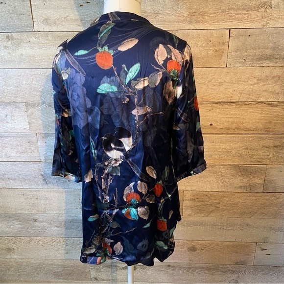 Muge women’s floral tunic blouse in size  4 - Picture 3 of 9